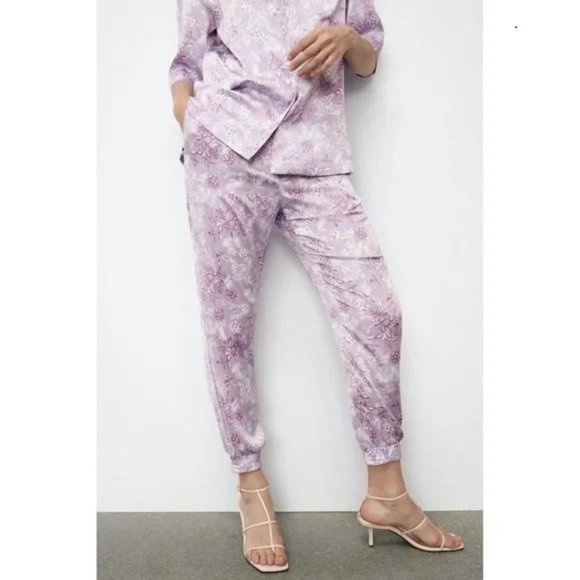 Zara Satin Effect Floral Purple Jogger Pants - Picture 3 of 9
